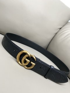 Gucci Classic New Belt 2035