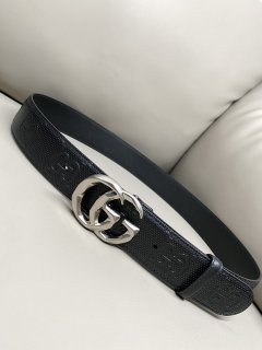 Gucci Classic New Belt 2040