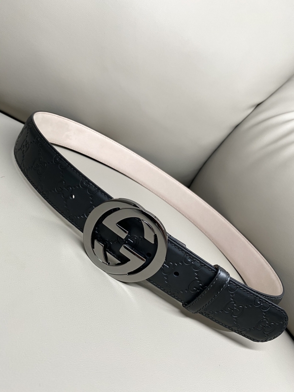 Gucci Classic New Belt 2106