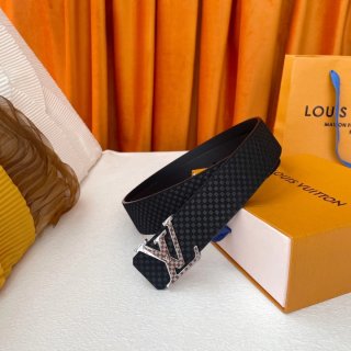 replica Louis vuitton Classic New Belt 2602