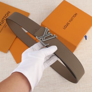 replica Louis vuitton Classic New Belt 2676