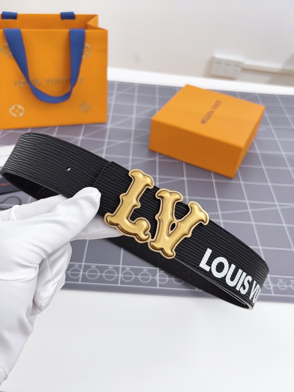 replica Louis vuitton Classic New Belt 2715