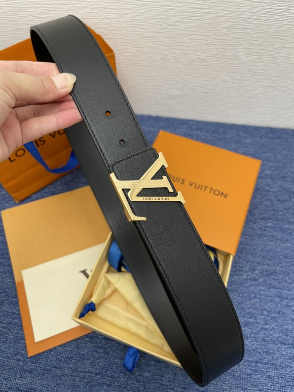 replica Louis vuitton Classic New Belt 2750