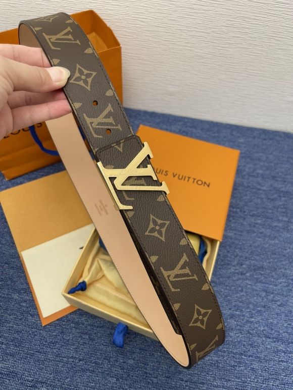 replica Louis vuitton Classic New Belt 2753