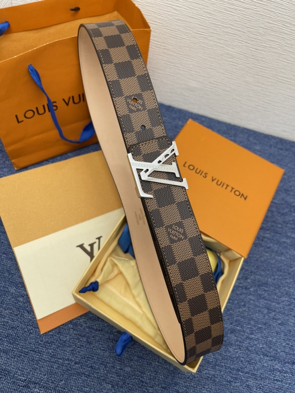 replica Louis vuitton Classic New Belt 2754