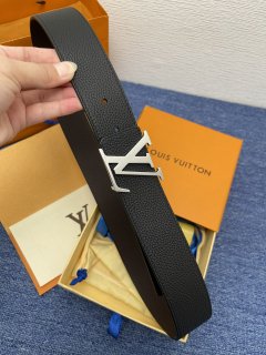 replica Louis vuitton Classic New Belt 2762