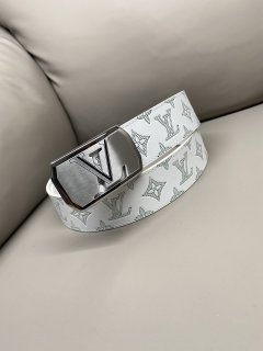 replica Louis vuitton Classic New Belt 2891