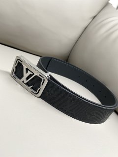 replica Louis vuitton Classic New Belt 2895