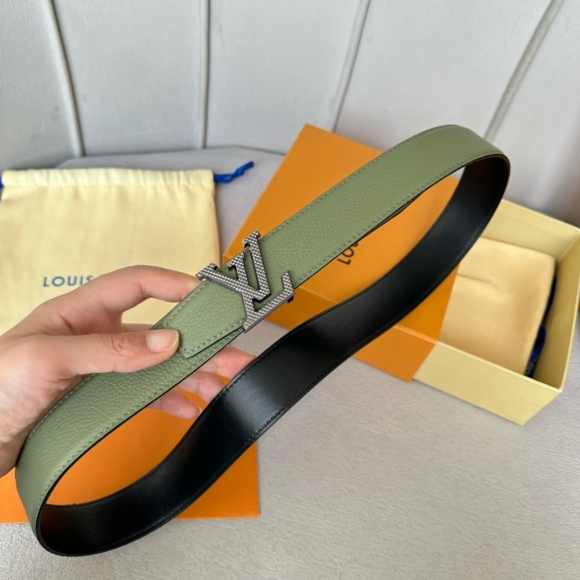 replica Louis vuitton Classic New Belt 2877