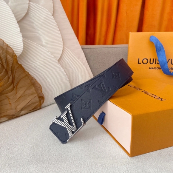 replica Louis vuitton Classic New Belt 2982