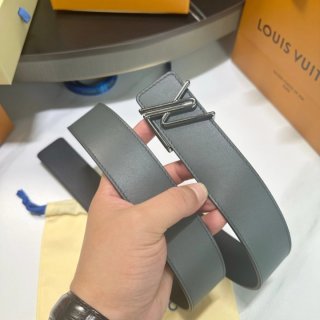 replica Louis vuitton Classic New Belt 3035