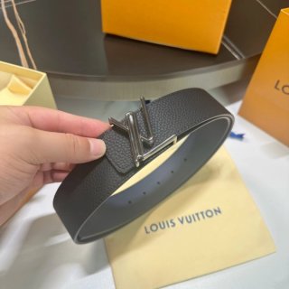 replica Louis vuitton Classic New Belt 3042