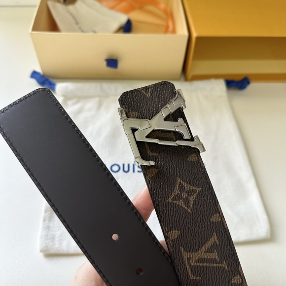 replica Louis vuitton Classic New Belt 3087