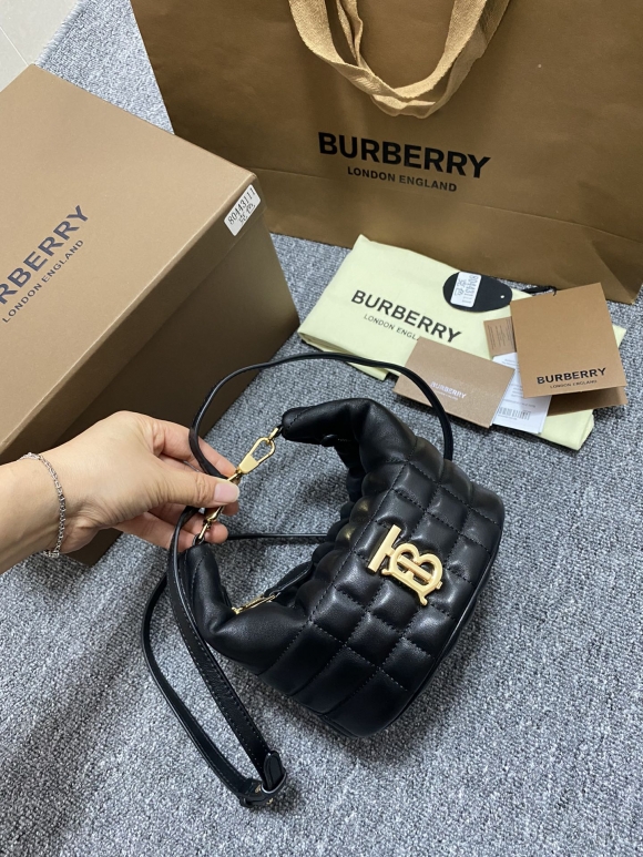 replica Burberry Classic Bag 1104