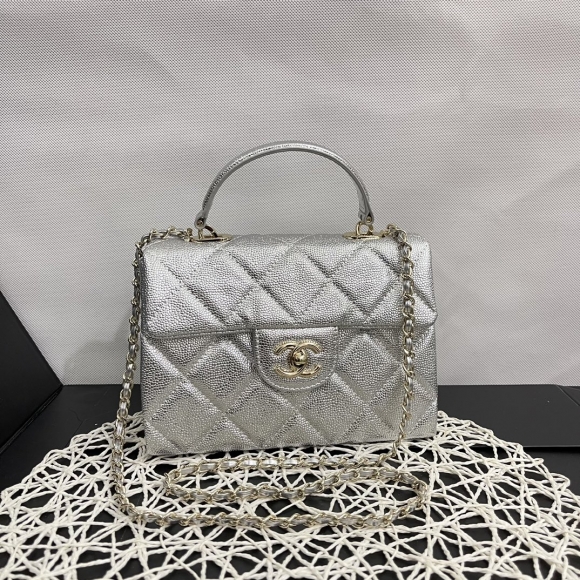 chanel handbags 1001 cow leather white coloor