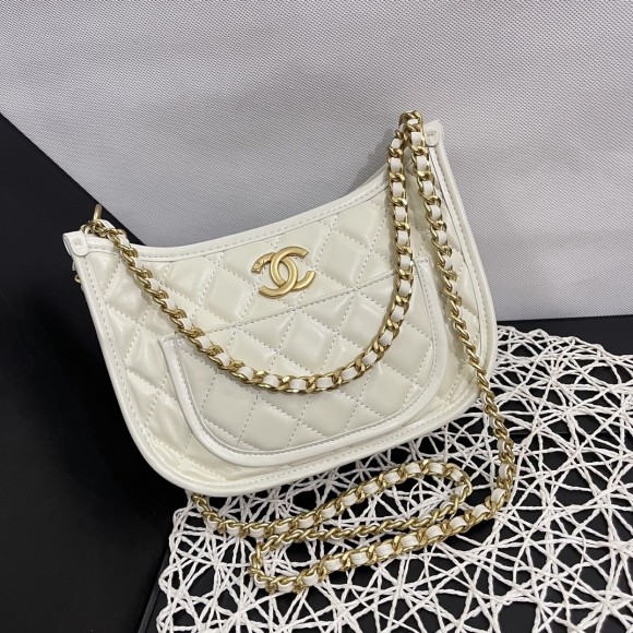 Chanel 24S armpit bag 517