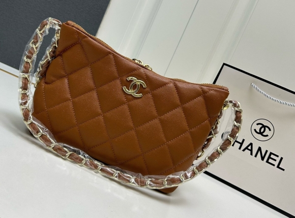 chanel New armpit bag 3158