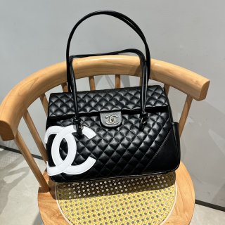 CHANEL 24A Early Spring Medium Vintage Compendium Tote Bag Airport Bag 9120