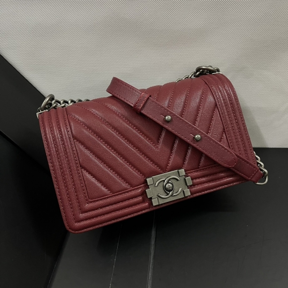 chanel handbags cow leather bag 7012 old silver buckle vintage red