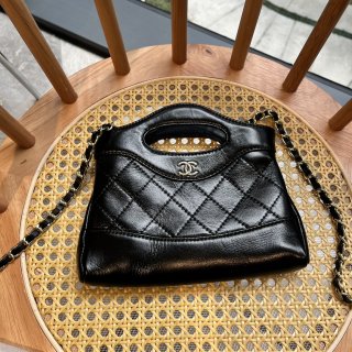 24c CHANEL Medium 31 bag Chain bag 5804