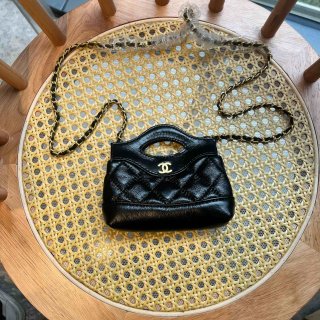 24c CHANEL Medium 31 bag Chain bag 5801