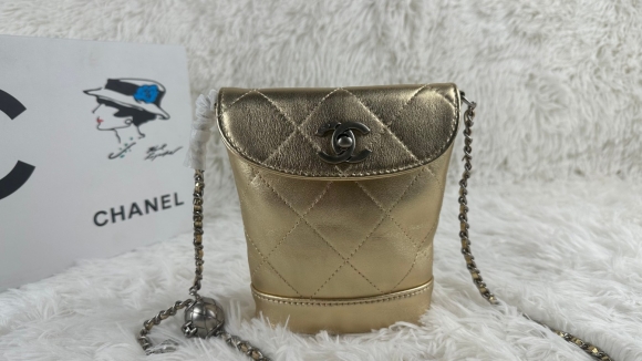 Chanel 2024 new leather lattice chain shoulder bag crossbody small bag 0402 golden