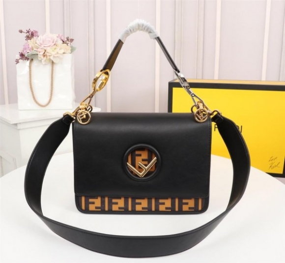 FENDI KAN I FHN-2020-124279