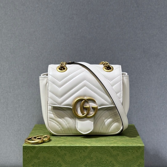 Gucci 23 New GG Marmont 739682 White