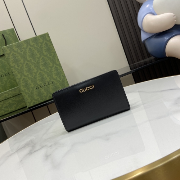 Embellished Handwritten Gucci Logo Full Zip Wallet 772640 Black