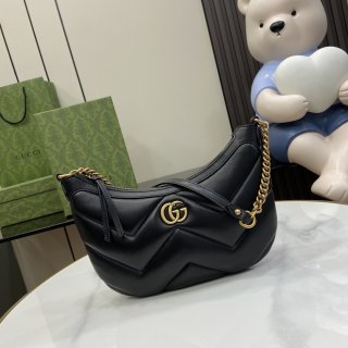 GG Marmont Collection Small Shoulder Bag 777263 Black