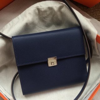 Hermes Sapphire Clic 16 Wallet With Strap