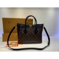 Replica Louis Vuitton On My Side Bag M55933