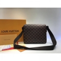 Replica Louis Vuitton Damier Ebene Canvas District Pm N41212