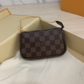 Replica Louis Vuitton Mini Pochette Accessoires M58009