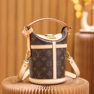 Replica Louis Vuitton Monogram Canvas Duffle Bag M43587